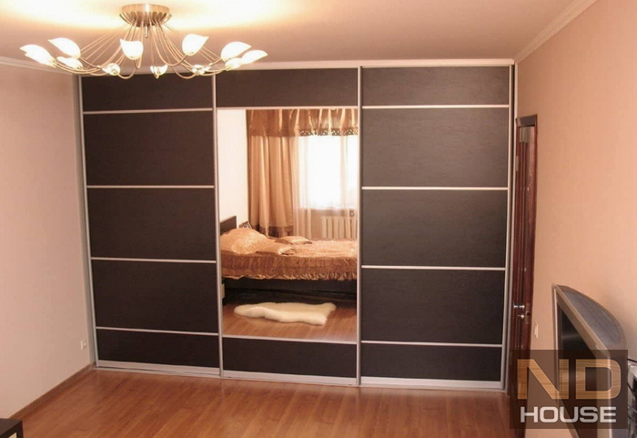 Шкаф-купе с комбинированными фасадами. От 11500 руб.