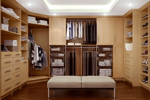 Гардеробная комната Classic Wood. <br/>От 4300 руб/кв.м.